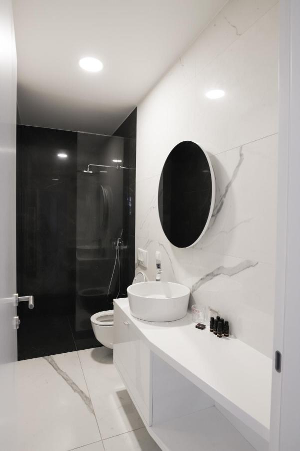 Summit Apartment *
