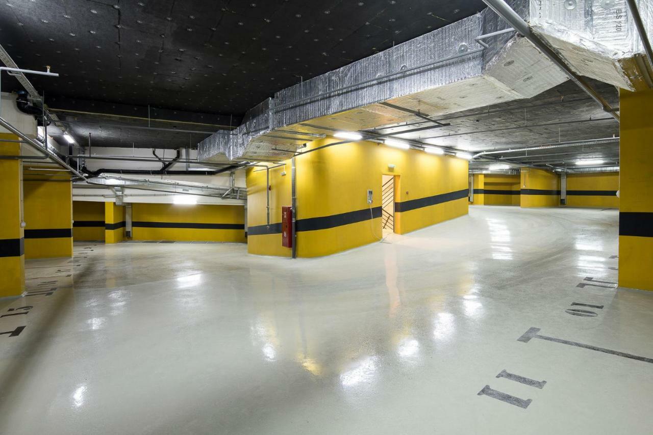 Summit Apartment